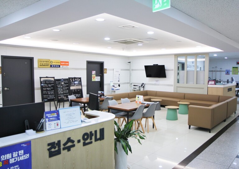 안내 및 로비